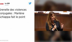 Féminicides : Marlène Schiappa prône une réflexion sur le port d'armes des hommes violents
