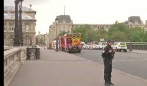 Attaque au couteau à la préfecture de police de Paris : cinq morts dont l'assaillant (vidéo) 