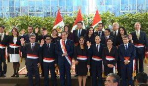 Le président du Pérou fait prêter serment à un nouveau gouvernement