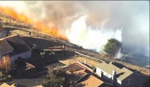Californie : le « Kincade Fire » continue de sévir
