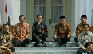 Le président indonésien Joko Widodo présente son gouvernement