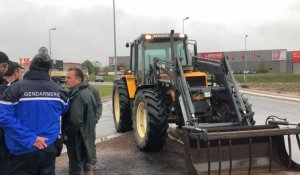 Des agriculteurs en colère mobilisés en Sarthe 