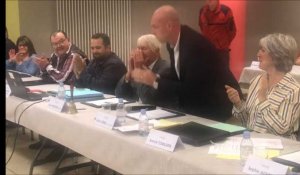 Cappelle-la-Grande: le maire Léon Devloies officialise dans l'émotion sa décision de ne pas se représenter