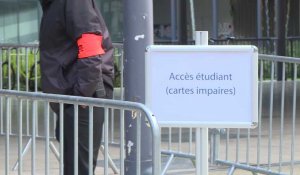 Jauge réduite de moitié dans les universités: à Paris, contrôles à l'entrée de Jussieu