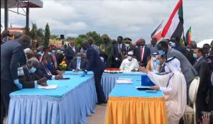 Le gouvernement soudanais signe un accord de paix historique avec des rebelles