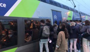 Crise sanitaire : encore un TER bondé un matin en gare d'Armentières