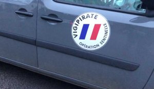 Saint-Omer : jour de rentrée, parents, élèves, policiers en arme et militaires se croisent devant les écoles