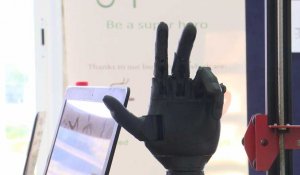 Des Tunisiens créent une main bionique modulable imprimée en 3D pour l'Afrique