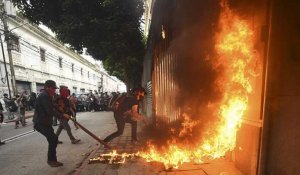 Le parlement du Guatemala incendié