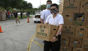 Miami : distribution de nourriture aux familles impactées par le Covid-19 pour Thanksgiving
