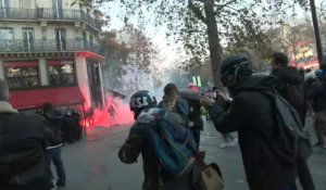Loi "sécurité globale": tensions à l'arrivée de la manifestation à Bastille