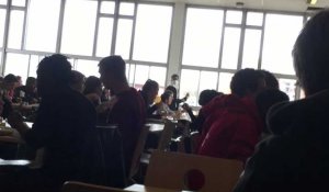 Des lycéens dénoncent le non respect de la distanciation à la cantine du lycée Baggio de Lille