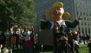 Rassemblement de manifestants anti-Trump près de la Maison Blanche