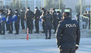 Turquie: policiers devant le tribunal où se déroule le procès de la tentative de coup d'État de 2016