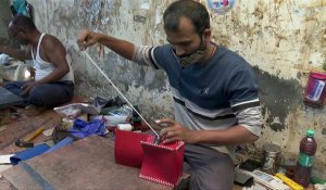 Inde: grâce aux sacs à main, une communauté d'artisans lutte contre la discrimination