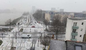 VIDÉO. Nantes. La neige est arrivée, la ville se pare de blanc