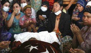 Birmanie : funérailles à Mandalay, nouvelle manifestation pro-démocratie à Rangoun