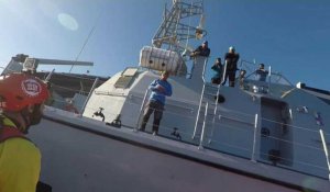 En immersion avec les militants d'Open Arms, lors d'un sauvetage de migrants en mer