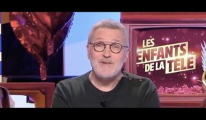 Les enfants de la télé : Laurent Ruquier fait une bourde sur Raymond Domenech et Estelle Denis (vidéo)