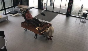 Mayenne. Un premier voyage pour le piano massage de La Volière