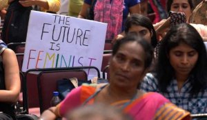 Des femmes manifestent contre Modi avant les élections indiennes