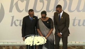 Rwanda: Kagame dépose une gerbe au mémorial du génocide à Kigali