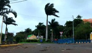 Cyclone Kenneth: écoles et commerces fermés à Mayotte