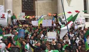 Des Algériens dans la rue pour un 7e vendredi consécutif
