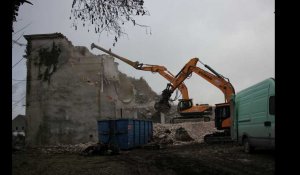 Timelapse photos : l'ancien silo Scarm réduit en morceaux à Nogent-sur-Seine 