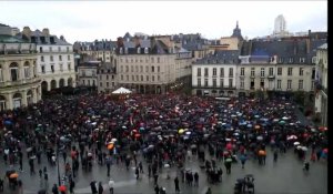 Timelapse. La foule devant la mairie de Rennes pour la présentation de la coupe