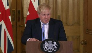 Nouveau coronavirus: le Royaume-Uni reste en phase de "confinement" indique Boris Johnson