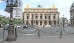 Coronavirus: la Place de l'Opéra presque vide au 4e jour de confinement