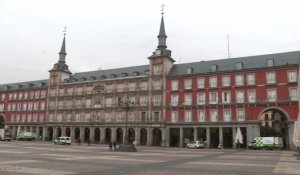 Coronavirus en Espagne: images de la Plaza Mayor à Madrid vide