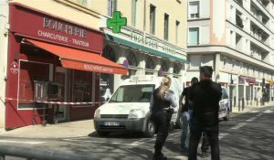 Des policiers bloquent des rues de Romans-sur-Isère après une attaque au couteau