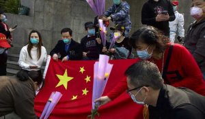 La Chine rend hommage aux victimes du coronavirus