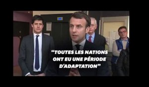 Macron répond aux critiques sur la gestion des stocks de masques