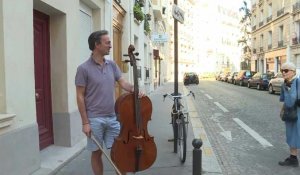 Coronavirus: à Paris, du violoncelle au balcon avec une valse de Chostakovitch