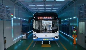 Désinfection aux ultraviolets pour des bus à Shanghai