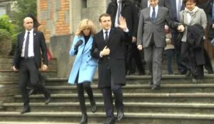 Municipales: Emmanuel et Brigitte Macron votent au Touquet (2)