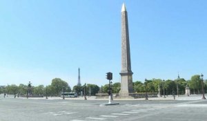 Covid-19: la place de la Concorde, au 35e jour de confinement à Paris
