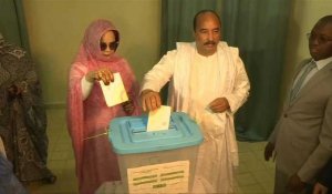 Mauritanie: le président sortant Aziz vote à Nouakchott