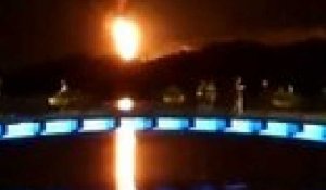 Torche de la Mède : une flamme impressionnante vue de Martigues