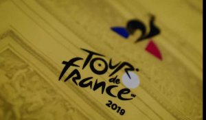 Tour de France : les goodies de la caravane sous le feu des critiques