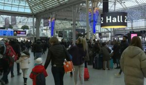 Retour de vacances sur fond de grève en Gare de Lyon à Paris