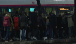 Trafic très perturbé à la gare Saint-Lazare au 12e jour de grève