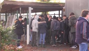 Précarité étudiante : blocus au lycée Stéphane-Hessel
