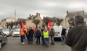 Grève du 17 décembre à Sablé-sur-Sarthe. 200 manifestants contre la réforme des retraites
