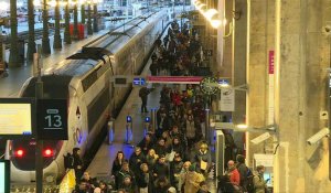 Grève: à Paris, la gare du Nord remplie après le week-end