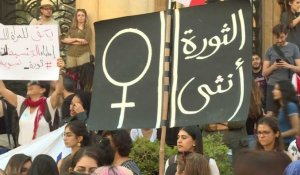 Marche féministe à Beyrouth en soutien aux protestations