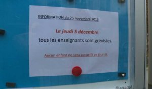 Grèves massives contre la réforme des retraites, l'exécutif maintient son calendrier